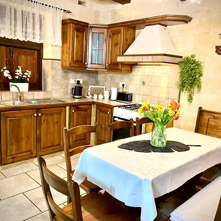 Ta Gorg With Pool * Qala