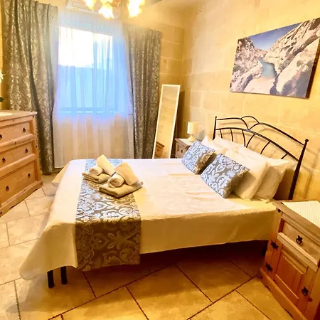 Dom wakacyjny Ta Gorg With Pool Qala