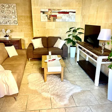 Ta Gorg With Pool Casa vacanze Qala