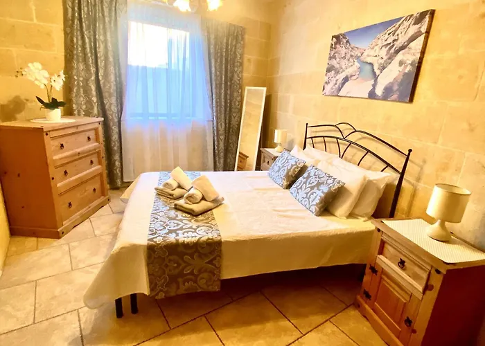 Дом отдыха Ta Gorg With Pool Кала