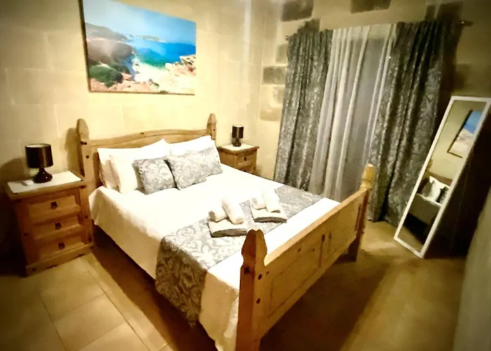 Ta Gorg With Pool Feriehus Qala